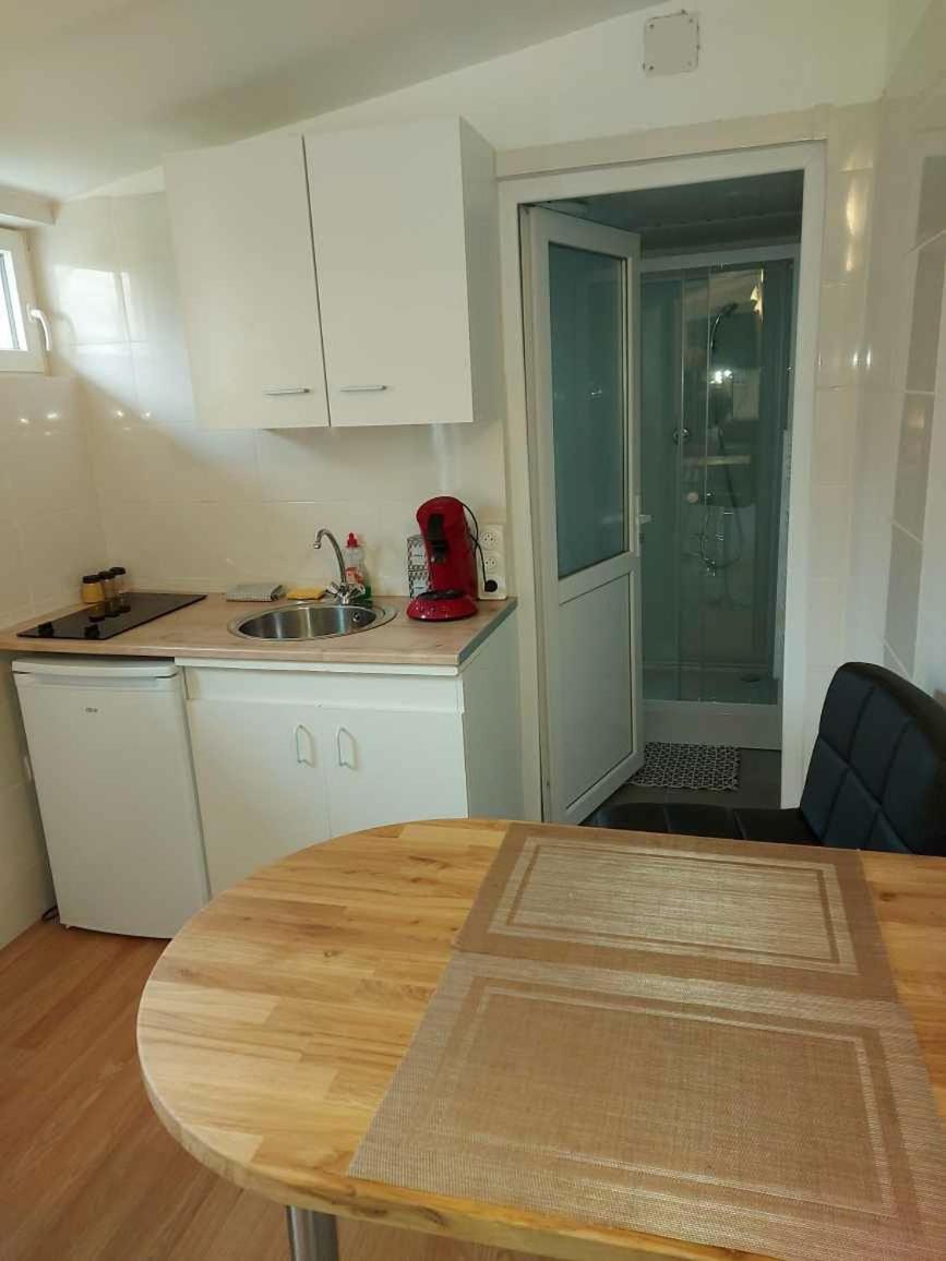 Studio Au Calme Wifi 600M Centre Ville Parking Gratuit Devant Castres (Tarn) Exterior foto